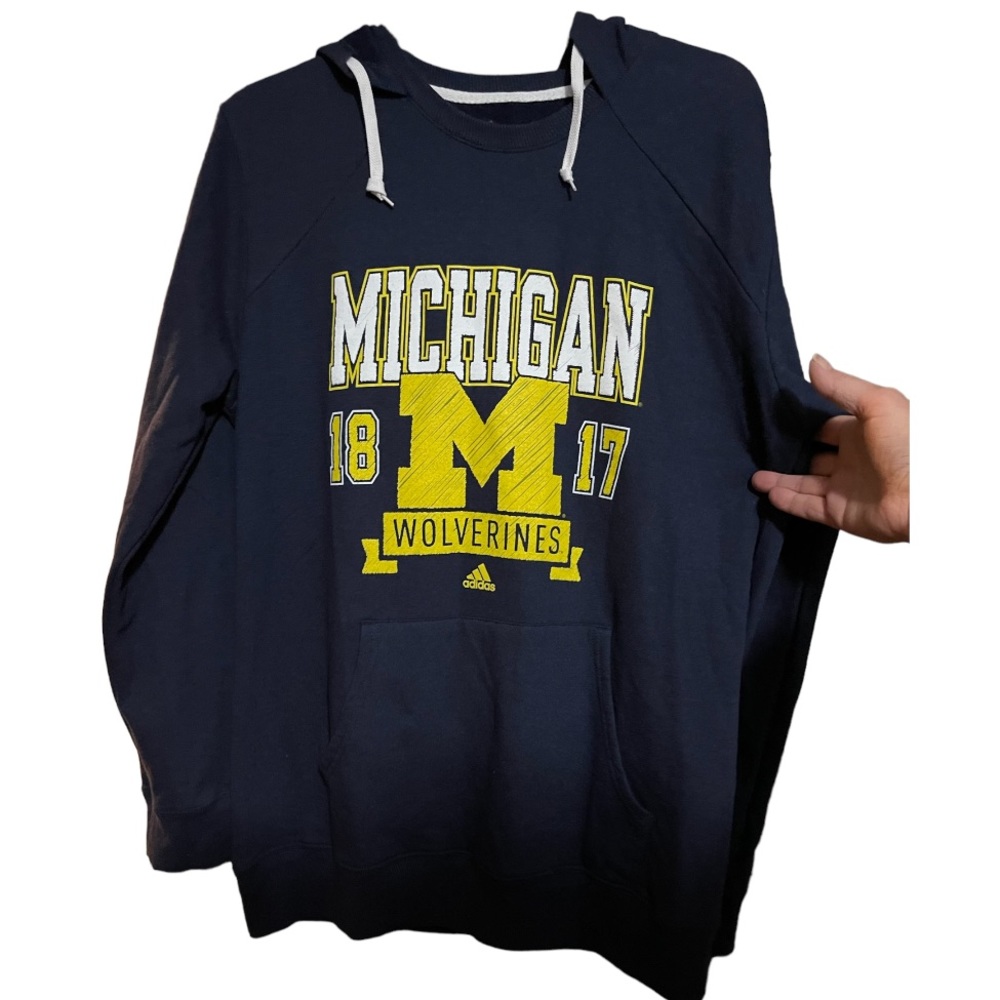 Womens U of Michigan hoodie
